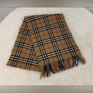 Burberry scarf #3